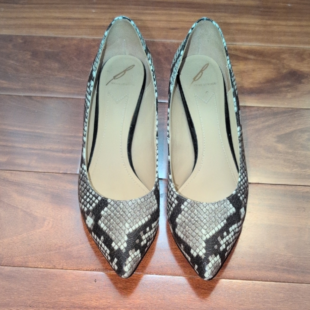 B Brian Atwood Black and Gray Snakeskin Heels